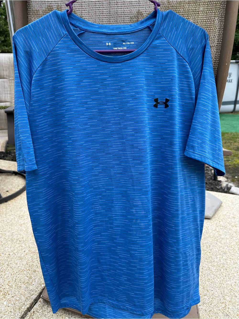 Under Armour Men’s Royal Blue Performance Short-Sleeve Tee with Black Logo